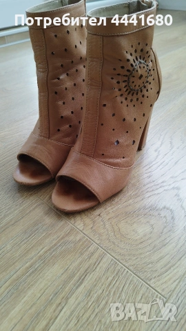 обувки от естествена кожа с ток