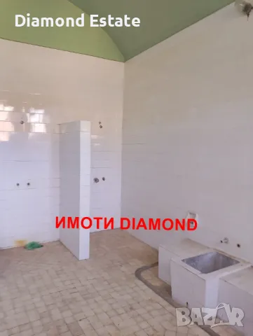 Двуетажна къща в село Средно градище общ. Чирпан, снимка 5 - Къщи - 50360443