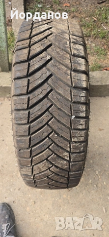 215 65 16C Michelin AGILIS cross climat dot 23, снимка 2 - Гуми и джанти - 53169305