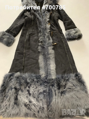 Чисто нов дамски кожух от 100 % агнешка кожа.