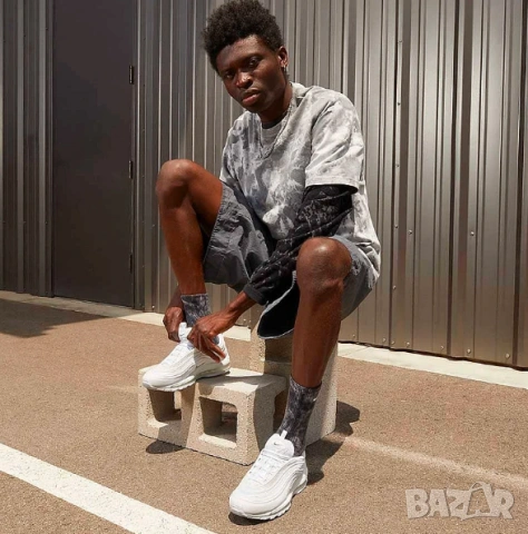 МАРАТОНКИ NIKE AIR MAX 97 номер 40,5 оригинални , снимка 2 - Маратонки - 53700043