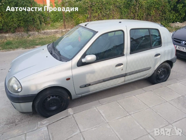 Рено Клио 1,4 i, 2001 г на части, снимка 6 - Автомобили и джипове - 51285522