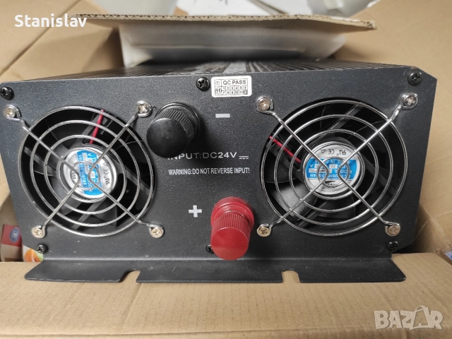 Двоен Преобразувател 24V - 220V 2000W, снимка 2 - Аксесоари и консумативи - 52426422