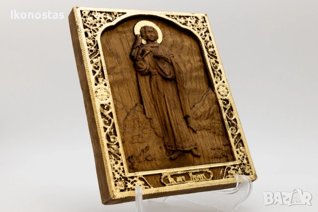 Позлатена релефна икона на Свети Мъченик Трифон от масивен дъб, снимка 2 - Икони - 53224222