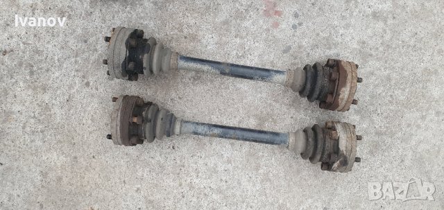 Полуоски с карета за бмв е34 33211226720 полуоска за бмв е 34 каре bmw e34, снимка 2 - Части - 42508924
