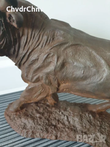 чугунена статуетка 31см-5кг/голяма стара скулптура/метална желязна фигура на бик, снимка 8 - Антикварни и старинни предмети - 51301245