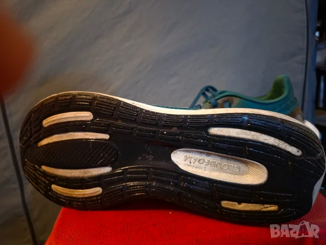 Adidas-оригинал-номер44, снимка 3 - Маратонки - 56152051