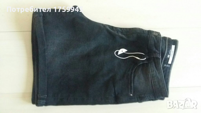 Дамски къси дънкови панталони на Esprit, снимка 4 - Къси панталони и бермуди - 36206517