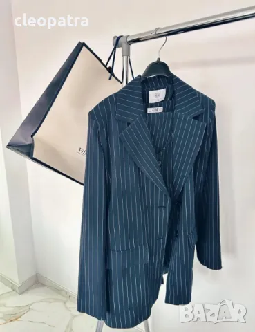 Дамски костюм от 3 части в тъмно син цвят, снимка 2 - Костюми - 48363373