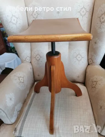 Въртяща се дървена табуретка за пиано ,,Арт деко". С регулируема височина. , снимка 2 - Други стоки за дома - 49272555