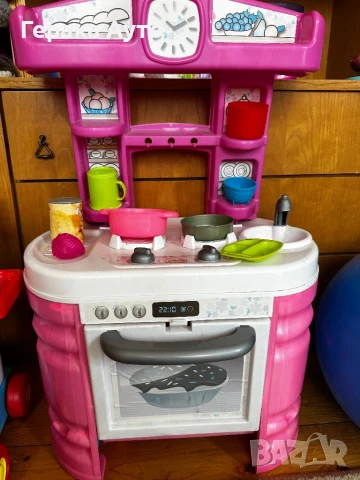 Детски играчки: кухня, докторски комплект, PlayDoh, легло за кукли, столче за кукли, люлка за кукли