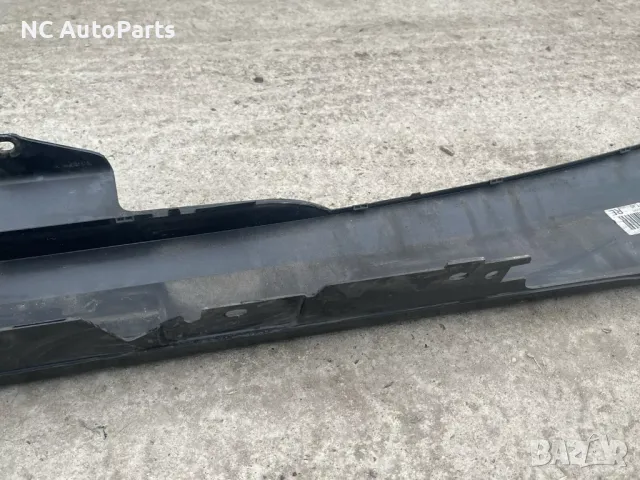 Дясен страничен праг лайсна за BMW БМВ 1 серия F21 Sport 3 врати Черен 871138728 15857711 2013, снимка 3 - Части - 48946462