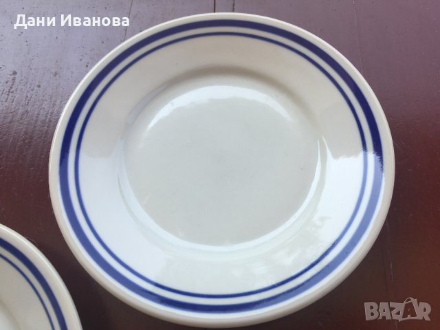 5 бр. бели порцеланови чинии със син кант, снимка 6 - Чинии - 41632233