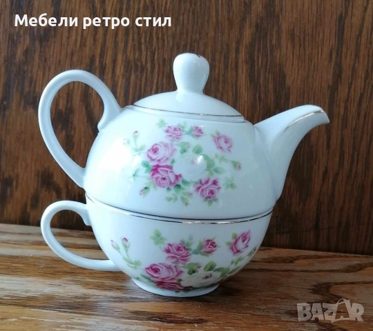 Изключително нежен винтидж комплект от фин порцелан - чайник с чаша за чай / кафе., снимка 4 - Сервизи - 53655139