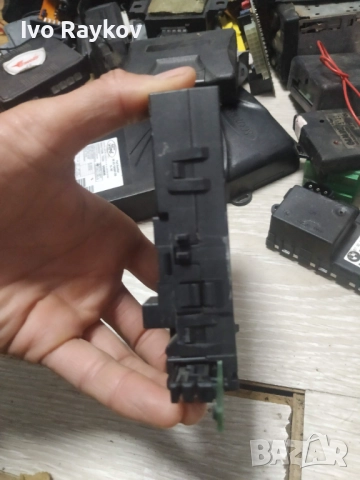 Преден , ляв модул стъкло за Ford , Brose 981405-110, снимка 5 - Части - 52382339