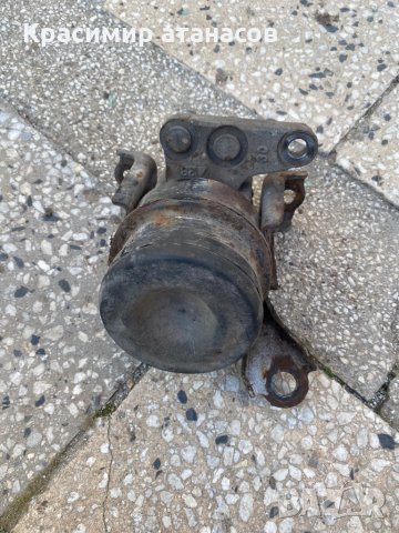 Тампон за двигател за Тойота Авенсис версо 2.0D-4D.116кс 