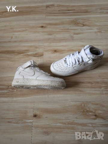Оригинални кецове Nike Air Force 1 Mid, снимка 5 - Кецове - 42591938