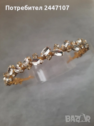 Диадема със стъклени кристали, снимка 3 - Аксесоари за коса - 51611305