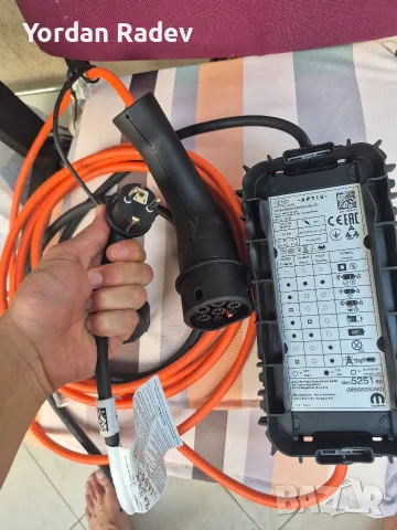 Оригинално мобилно зарядно за електромобил Type 2 /Шуко 2.3 Kw, снимка 4 - Зарядни за кола - 56156179