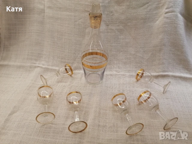 Ретро стъклени чаши и гарафа, снимка 4 - Чаши - 50665998