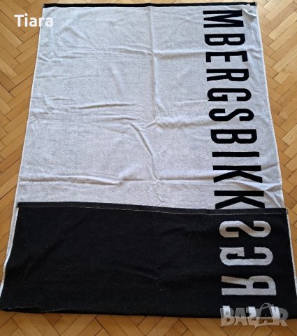 BIKKEMBERGS- Плажна кърпа, снимка 3 - Хавлиени кърпи - 50702756