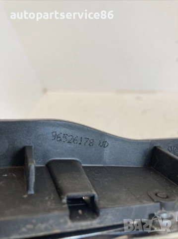 Предна лява вътрешна дръжка за врата за Peugeot 407 1.6 HDI (2005) 96526178, снимка 2 - Части - 53705706