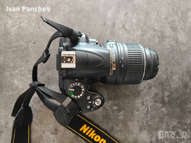 Nikon D3000 DSLR с обектив 18-55mm + чанта, батерия и зарядно, снимка 3 - Фотоапарати - 55603764