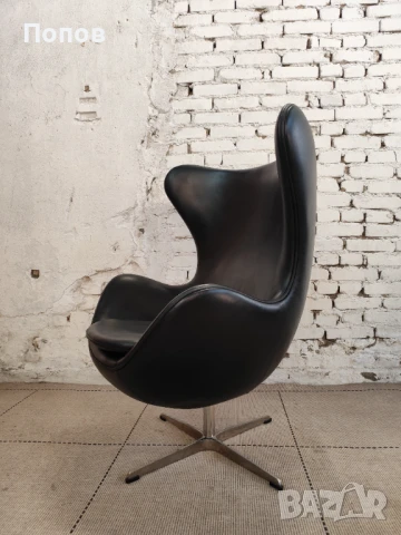 Стол тип „яйце“ от Арне Якобсен за Фриц Хансен, снимка 6 - Дивани и мека мебел - 50542663