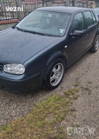 Volkswagen Golf 4 2003 Автомат – Отлично Състояние, Без Забележк, снимка 4 - Автомобили и джипове - 53694541
