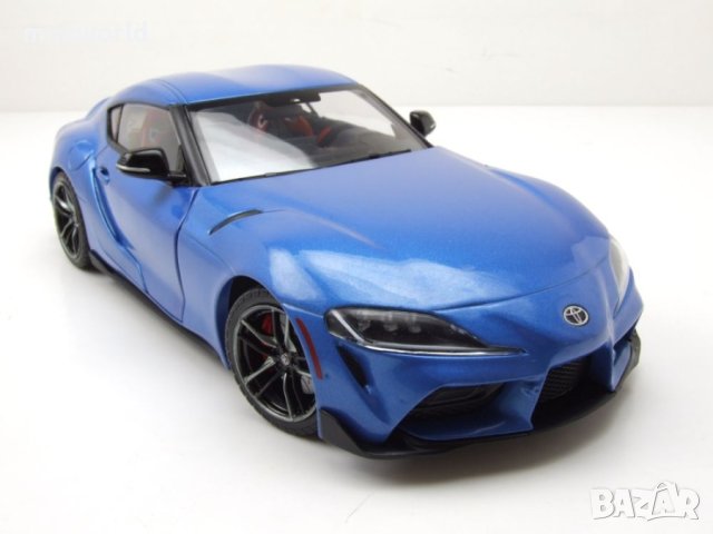 Toyota GR Supra 2021 - мащаб 1:18 на Solido моделът е нов в кутия, снимка 9 - Колекции - 44474378