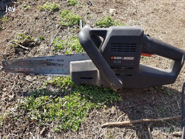 Алигатор трион black and decker BD 380