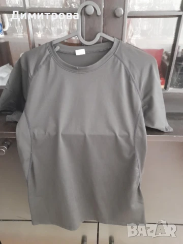 Спортни бюстие Nike, рокля, тениска размер L, снимка 4 - Спортни екипи - 51156710