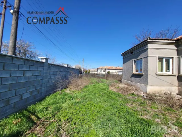 с. Кардам, обл. Добрич, Две къщи с двор – 65000лева!, снимка 3 - Къщи - 49645242