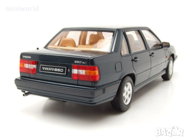 Volvo 850 1993 - мащаб 1:18 на Triple9 моделът е нов в кутия, снимка 2 - Колекции - 53443254