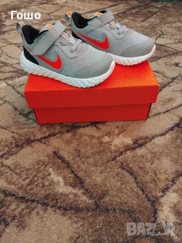 Чисто нови Детски маратонки Nike 23.5 номер, снимка 2 - Детски обувки - 51954478