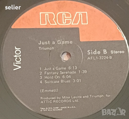 Triumph  ‎– Just A Game Издание 🇺🇸 USA 1979г -Gatefold Стил:HARD ROCK Състояние на винила:като зву, снимка 5 - Грамофонни плочи - 53235863