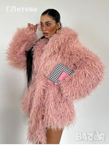 Розово рошаво палто с качулка и колан , снимка 2 - Палта, манта - 53137892