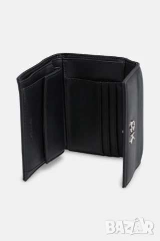 РАЗПРОДАЖБА! Оригинален портфейл на CALVIN KLEIN, снимка 2 - Портфейли, портмонета - 51355924