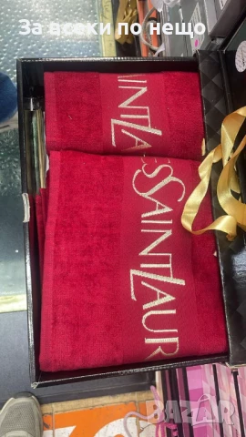 Yves Saint Laurent Луксозни Хавлии - 2бр. в кутия - Налични Различни Цветове Код E611, снимка 2 - Хавлиени кърпи - 50957732