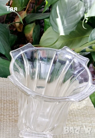 Стъклена квадратна ваза, снимка 2 - Вази - 50518342