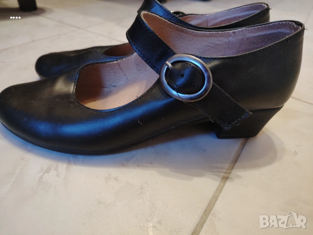 Скарпини 37 номер, снимка 2 - Маратонки - 53039419