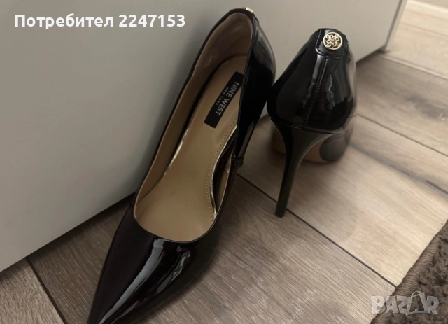 Елегантни дамски обувки 