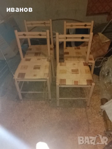 Четири стола., снимка 1