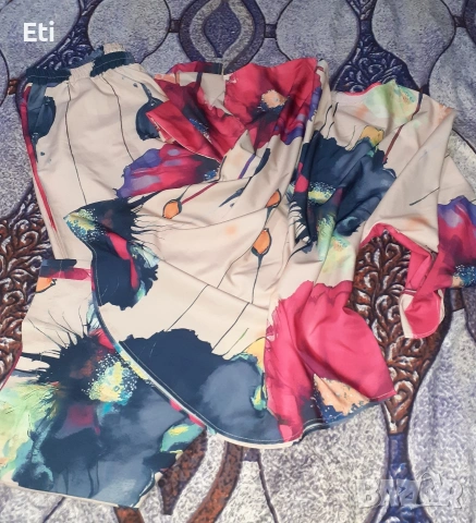 Дамски сатениран комплект 