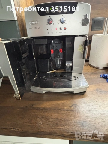 Кафемашина-робот DeLonghi magnifika, снимка 2 - Кафемашини - 53384977