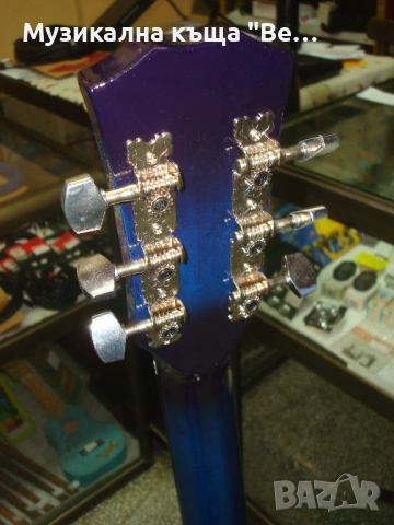 Акустична китара с калъф, снимка 10 - Китари - 40482879