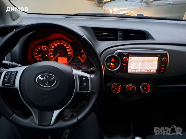 Toyota Yaris 1.4 D - 2012, снимка 15 - Автомобили и джипове - 48168772