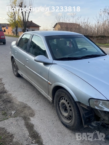 колата се продава само на части всичко е налично двигател работи в перфектно състояние и скоростна к, снимка 5 - Автомобили и джипове - 52712629