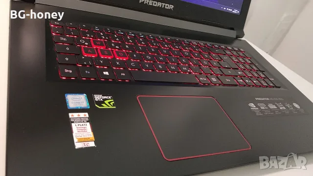 Геймърски 17" Acer Predator Helios 300, снимка 5 - Лаптопи за игри - 56150876