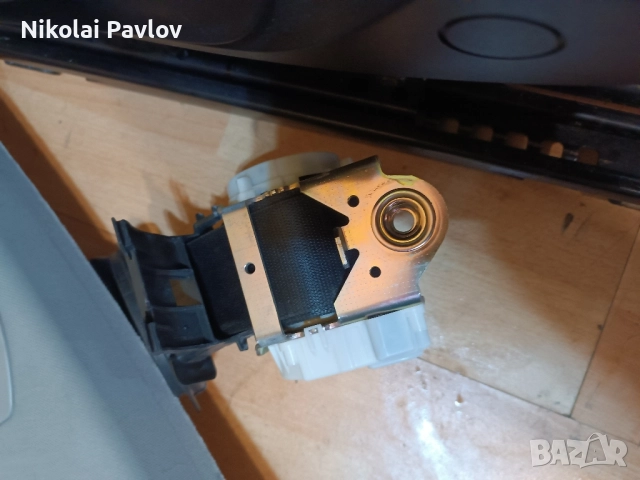 Салон за БМВ Е 91 комби Таван подлакътник , снимка 8 - Части - 51666863